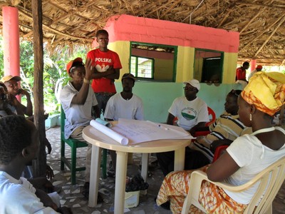 community-visioning-session-at-kartong-site-4.jpg