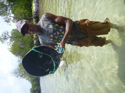 Local fisherman in Watamu Photo 2.JPG