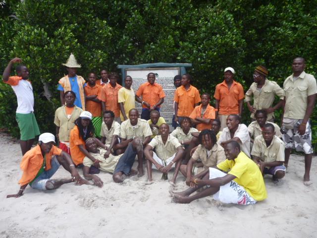 Sudi Island Workers Cleaners.JPG