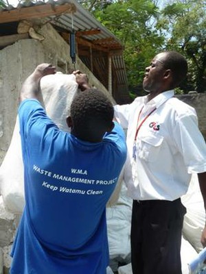 team-collected-2-600kg-of-waste-within-7km-of-marine-park-and-reserve-beaches.jpg